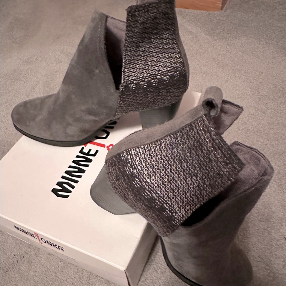 Minnetonka grey suede short boot. Only worn 1 hour indoors.